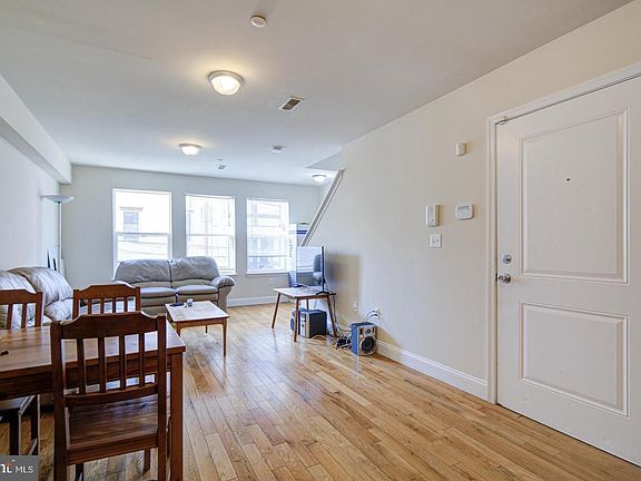 3rd image of 1913 N Gratz St Unit 2