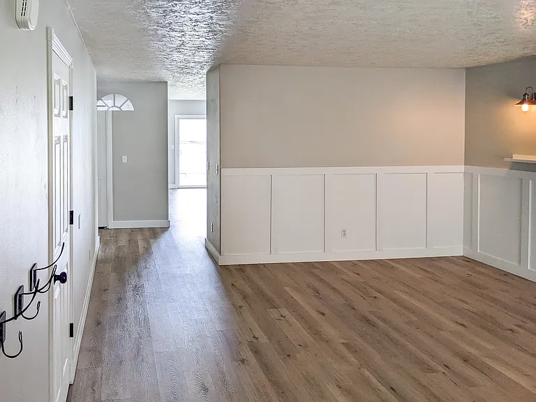 5500 Doogan Ct SE — Photo 5