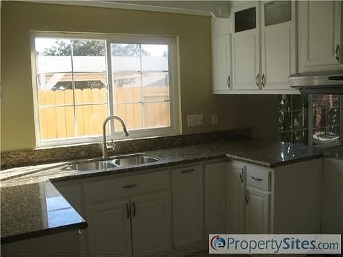 1st image of 1524 Village Pine Way