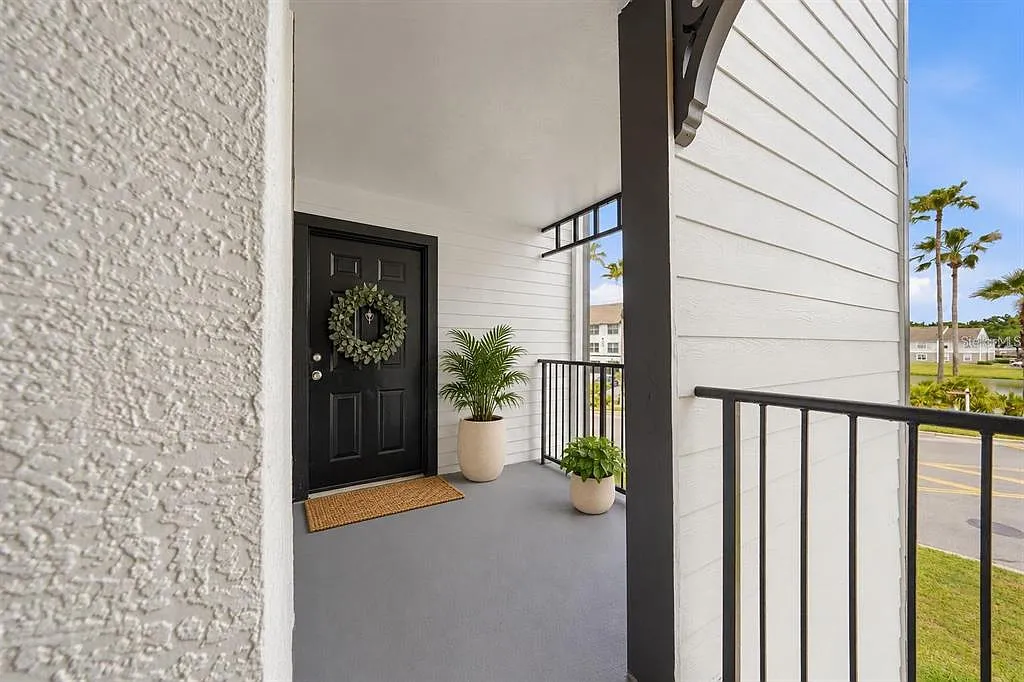 2 bed, 2.0 bath, 1026 sqft, $1,400 — Photo 4