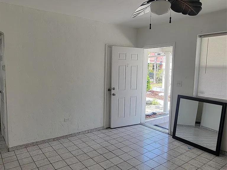 1822 Johnson St — Photo 4