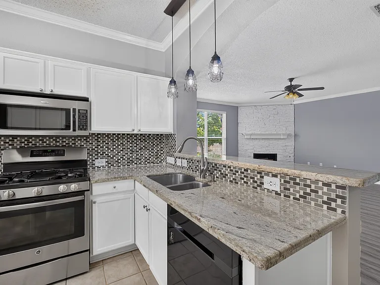 1531 Timber Ridge Dr — Photo 18