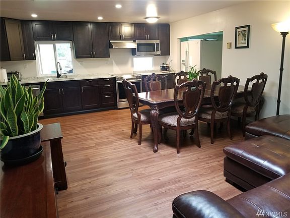 3rd image of 4060 138th Ave SE