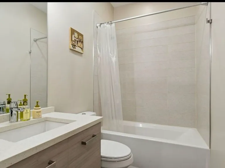 733 N Elizabeth St #2 — Photo 15