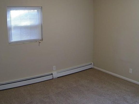 5th image of 4504 Southern Blvd APT 2