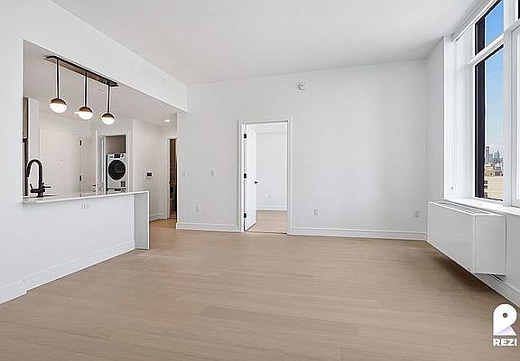 3rd image of 3620 Steinway St APT 503