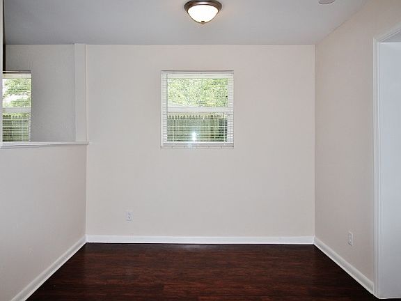 5th image of 2126 Betsy Dr