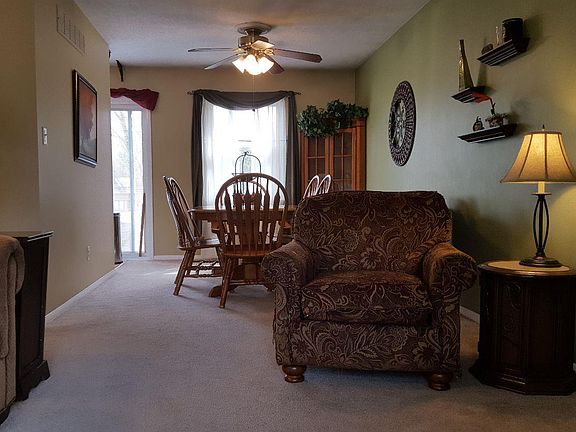 2nd image of 7933 Wilson Ct