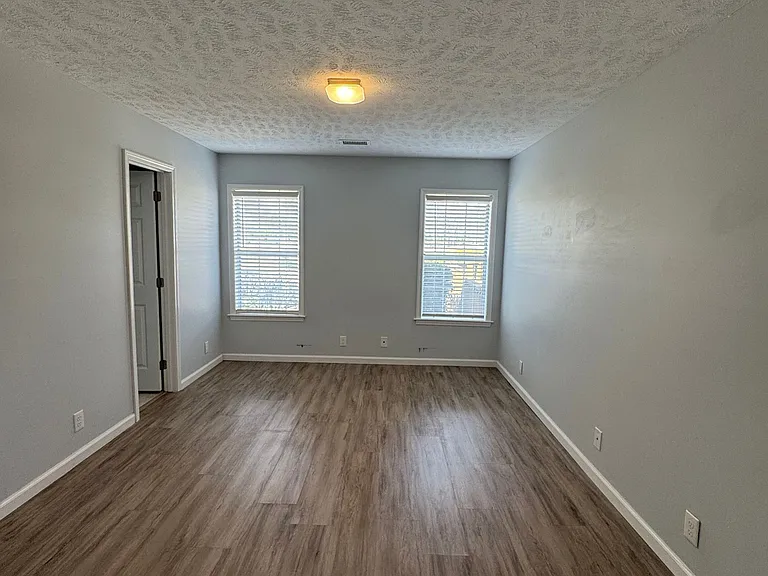 583 Bucks Trl — Photo 8