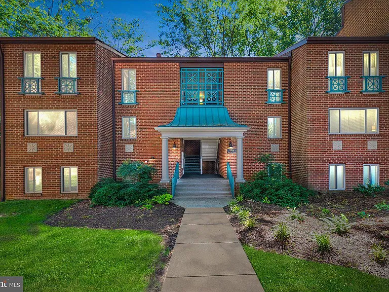 11814 Breton Ct #1A — Photo 15