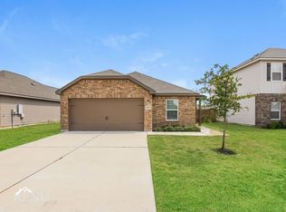 17013 Dusty Boots Ln, Elgin, TX 78621