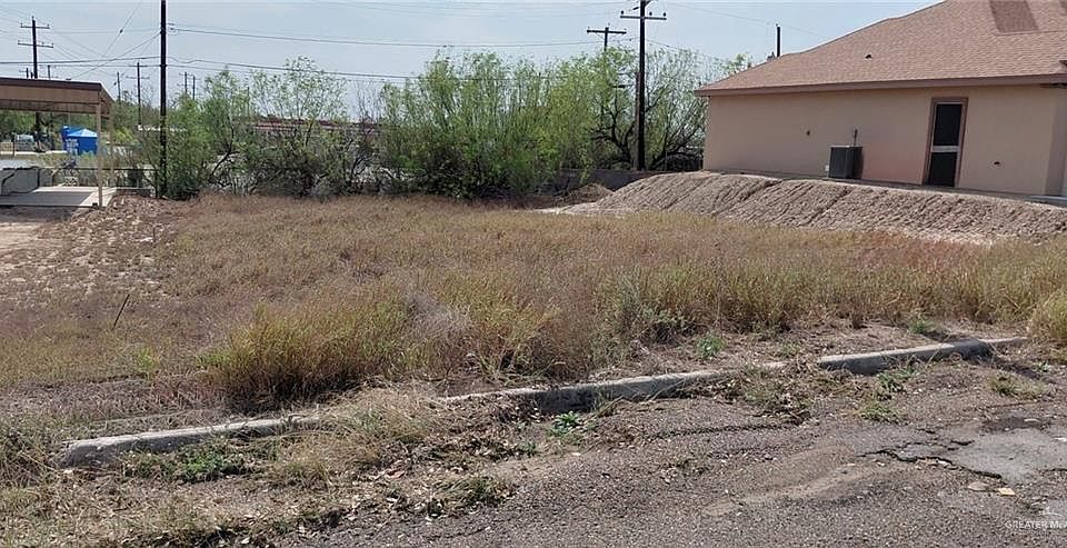 1st image of 00 Las Colinas Cir