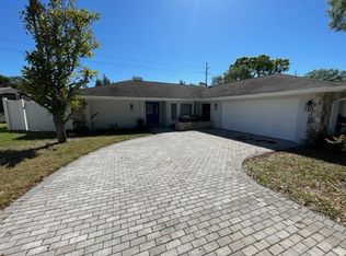 2705 E Ridge Dr, Palm Harbor, FL 34683