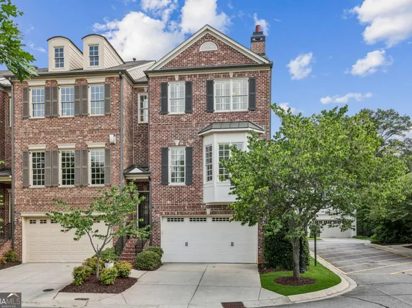565 Rose Garden Ln, Alpharetta, GA 30009
