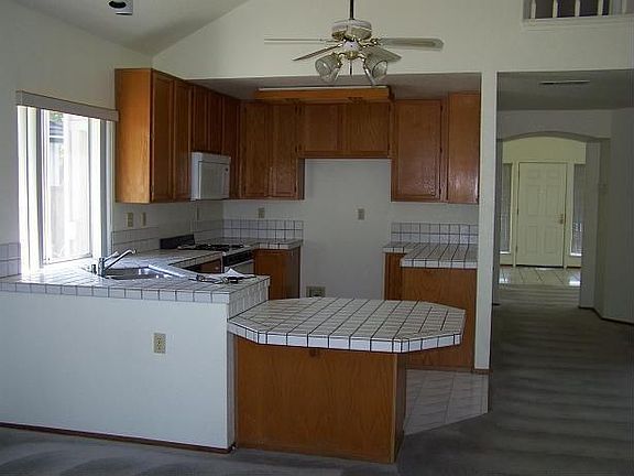 2nd image of 1018 White Oak Ct