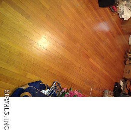 3rd image of 808 Durley St