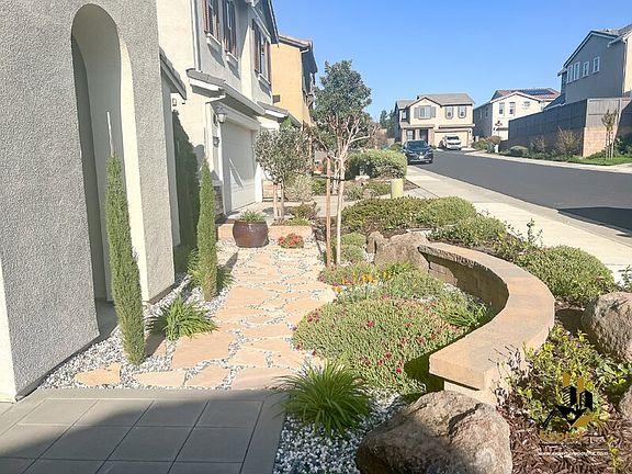 2nd image of 8018 Ryland Dr