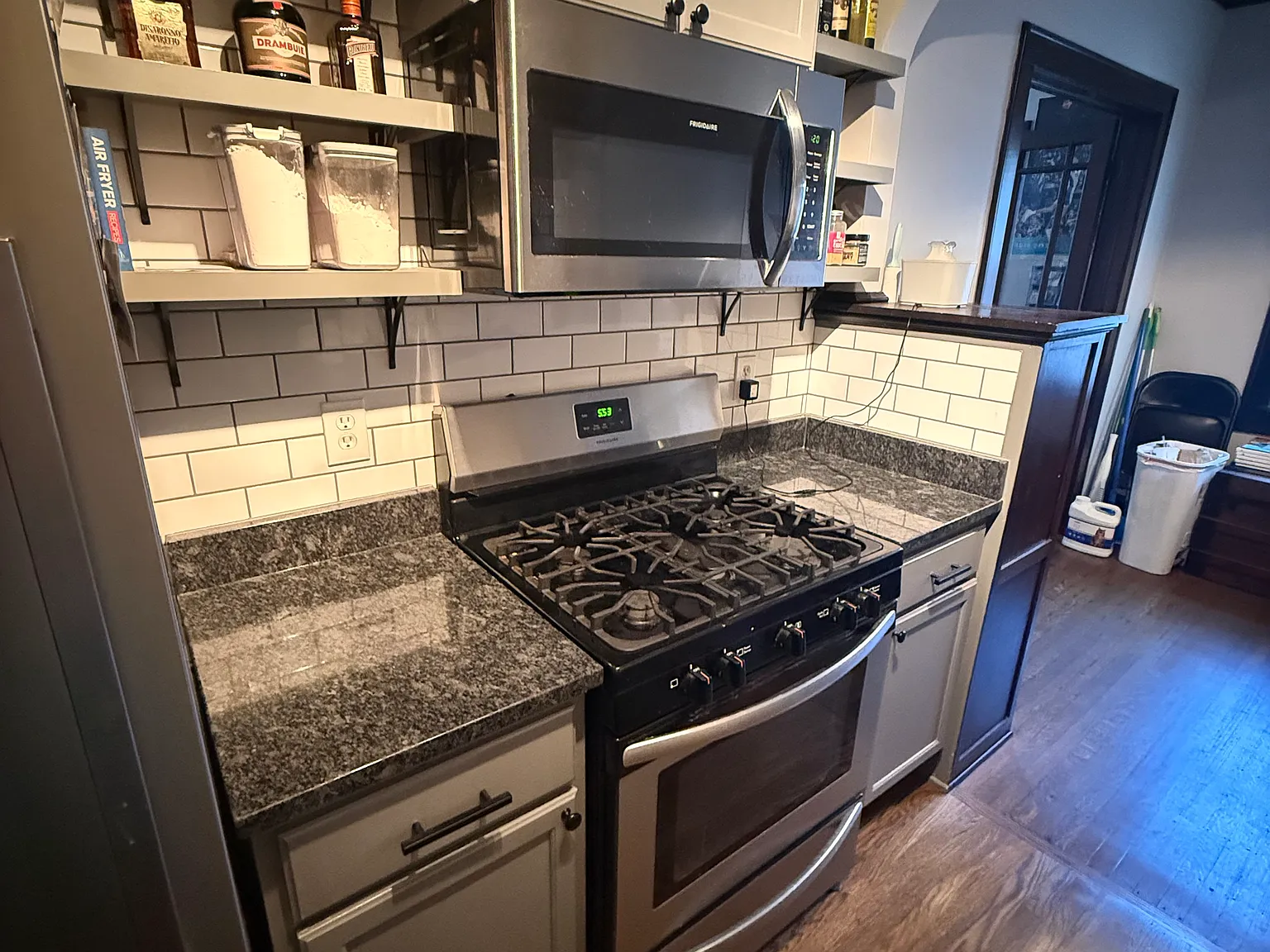 1 bed, 750 sqft, $1,195 — Photo 2