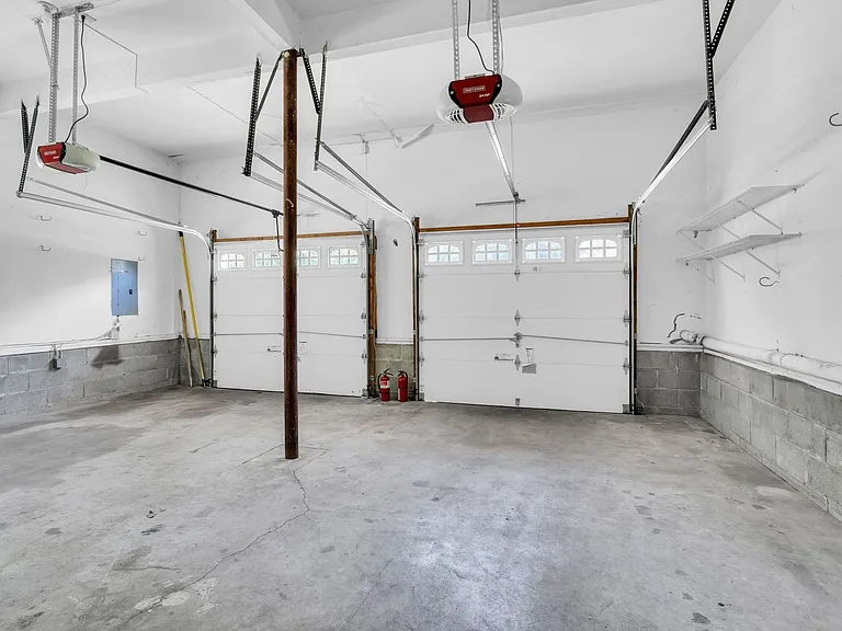 6 Marybeth Ct — Photo 44