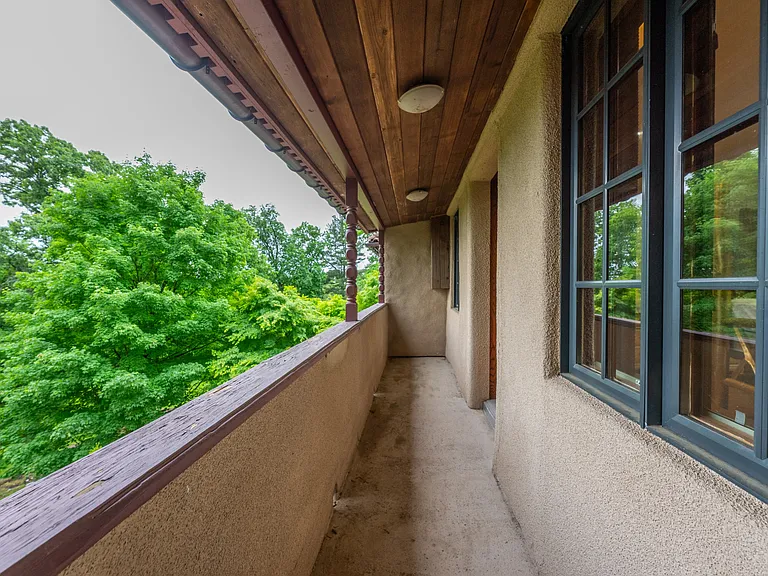 50 Rock Spring Rd — Photo 11