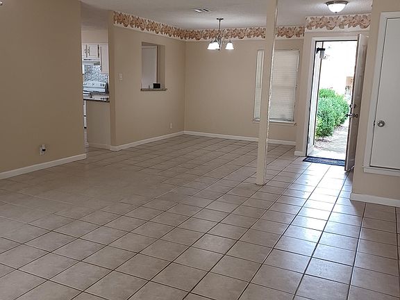 Entrance dining room and living room