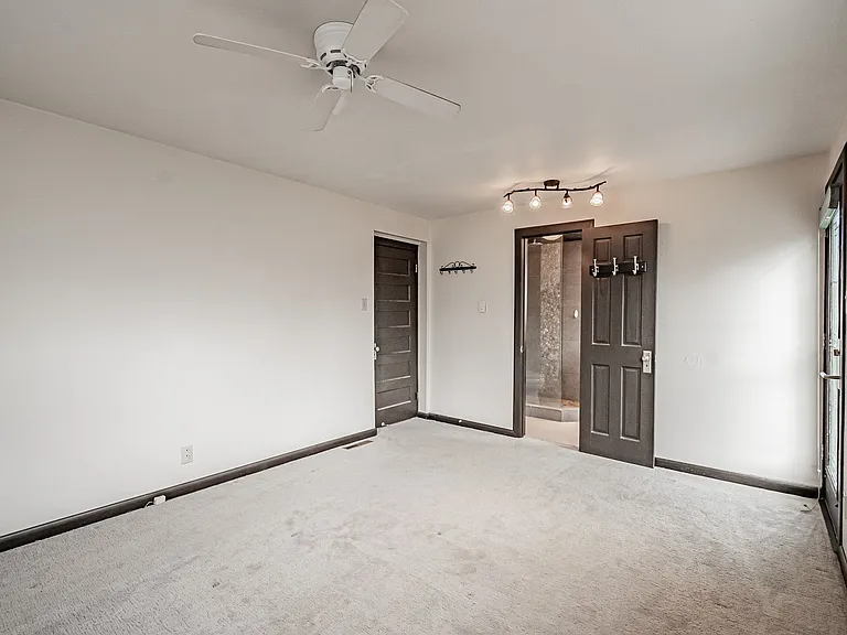908 S Washington St — Photo 21