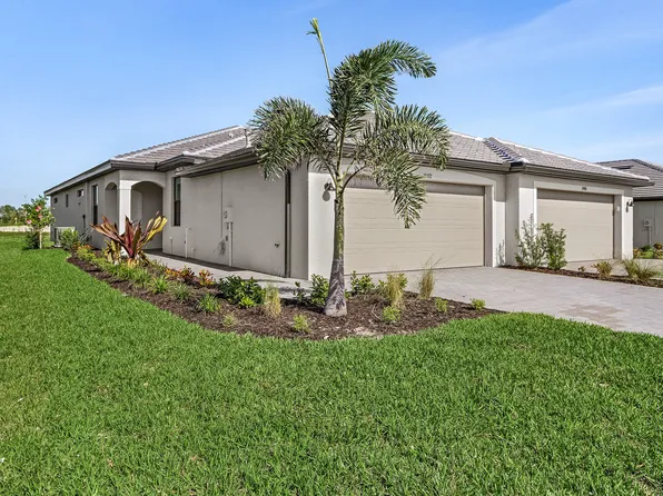 19617 Hinkley Dr, Estero, FL 33928