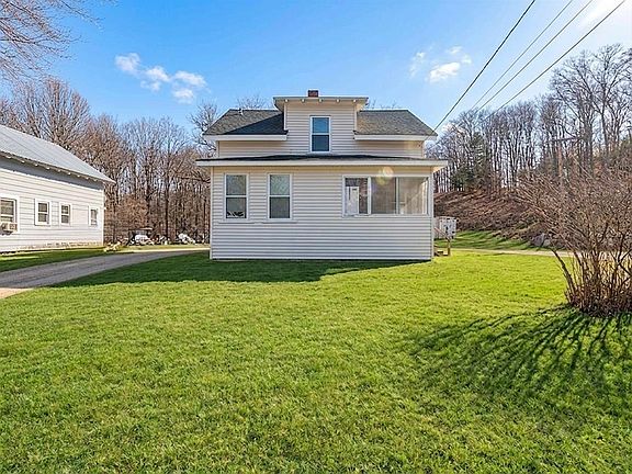 2nd image of 82 Howard Street
