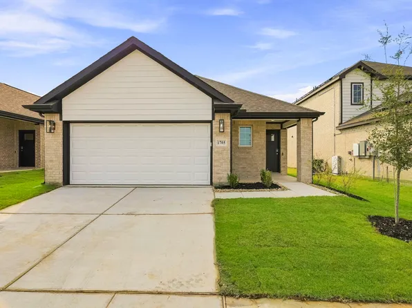 1705 Romans Rd, Ennis, TX 75119