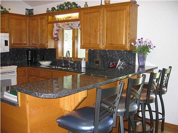Nice Snack Ledge In Kitchen