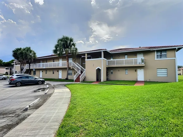 889 Twin Lakes Dr #1J, Coral Springs, FL 33071