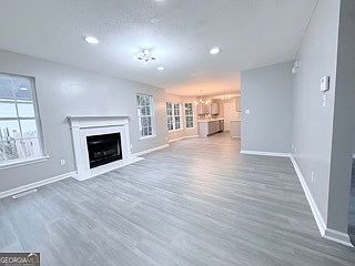 4th image of 2125 Cedar Ave