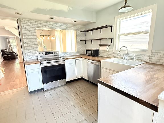 5th image of 434 N Dearborn St