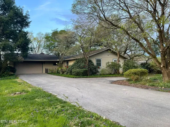 8832 Fox Lonas Rd, Knoxville, TN 37923