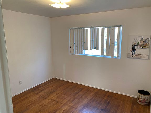 3rd image of 4064 Texas St