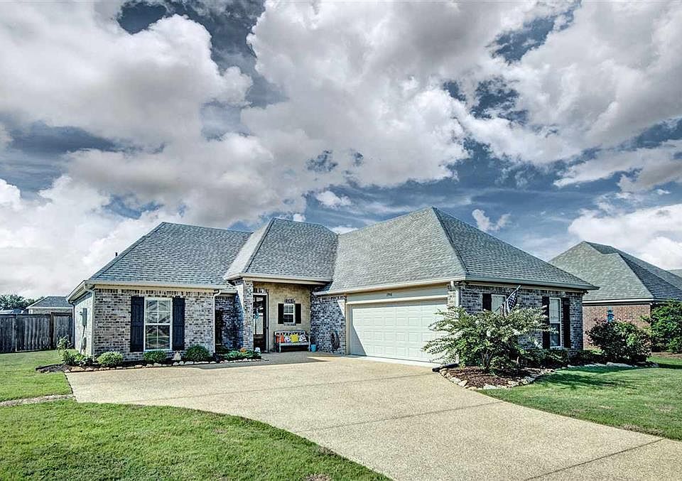 1st image of 1946 Eastridge Cir