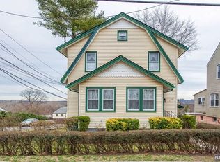 111 Teaneck Rd, Teaneck, NJ 07666