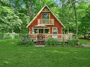 5809 E Maple St, Newaygo, MI 49337