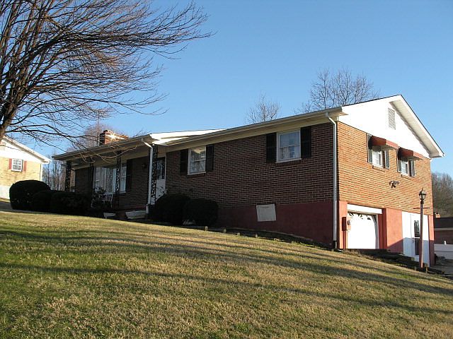 1st image of 14186 Willow Ln