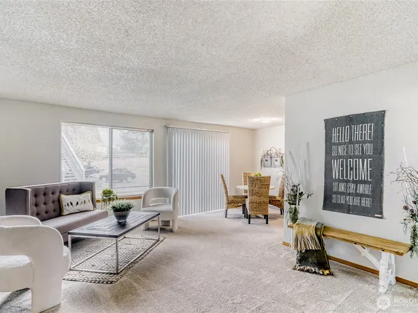 9115 1st Place NE #2, Lake Stevens, WA 98258