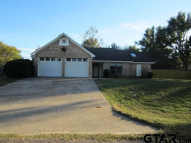 1st image of 103 Wendy Dr