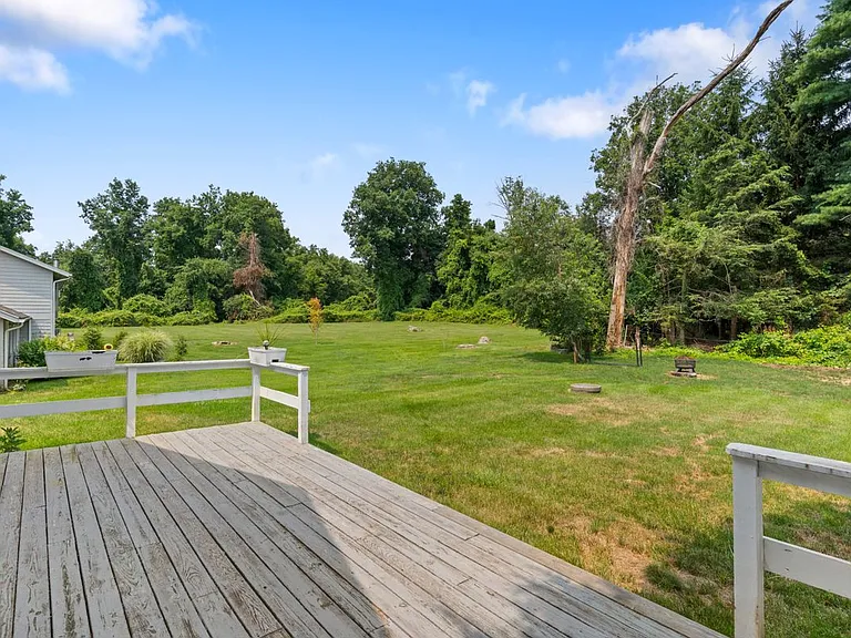 21 Richdale Dr #A — Photo 2