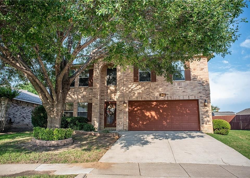 1st image of 2705 White Oak Dr