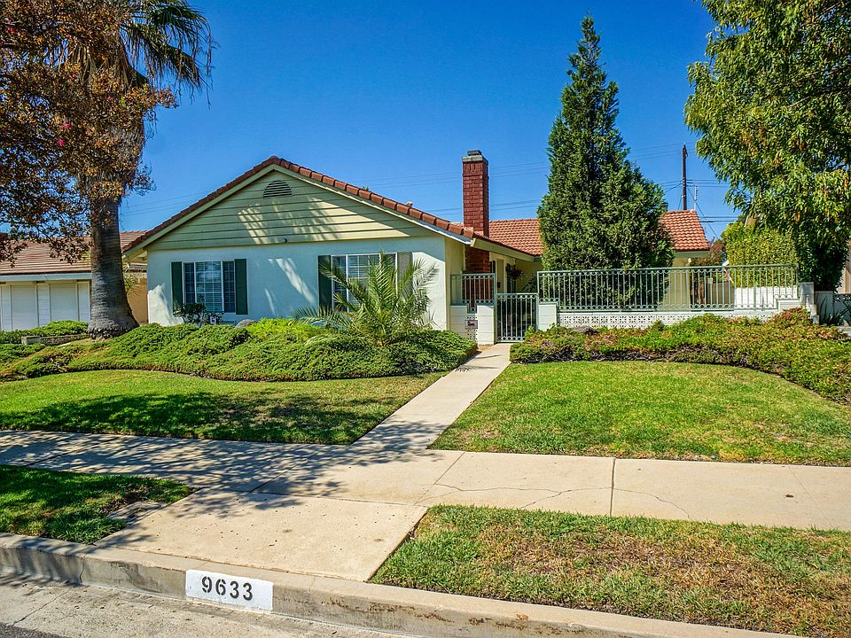 1st image of 9633 Woodley Ave
