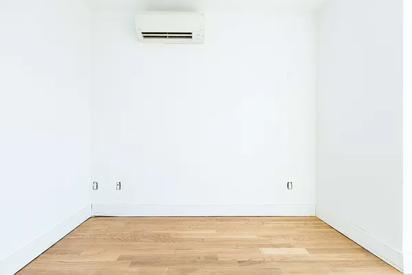 Rented by Nooklyn NYC LLC | media 73