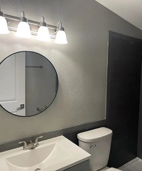 238 S 1135 W — Photo 9