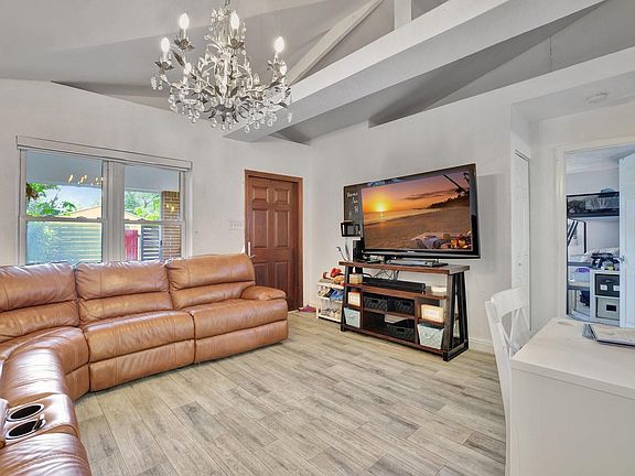 3rd image of 1565 SW 28th Terrace