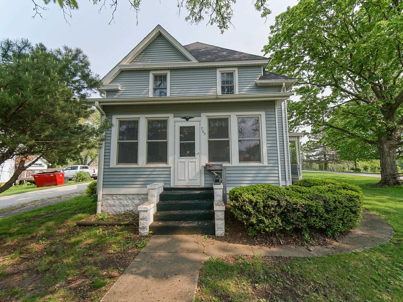 703 Sherman Ave, Ackley, IA 50601 Zillow