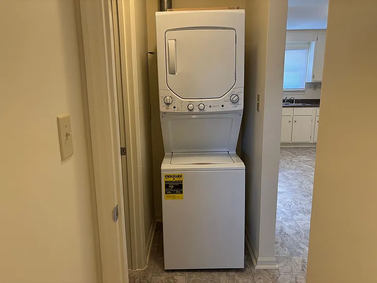 501 Live Oak St #B — Photo 12