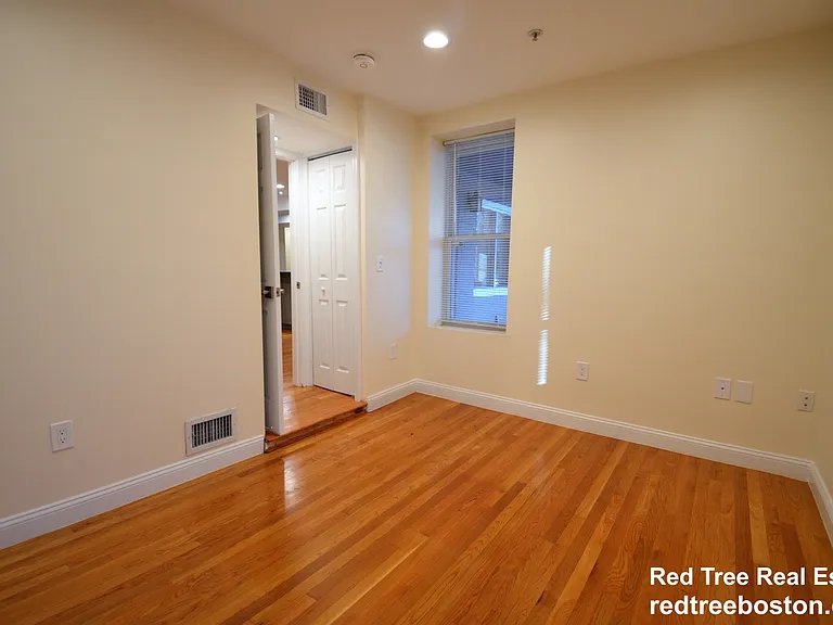 1801 Beacon St #2 — Photo 9